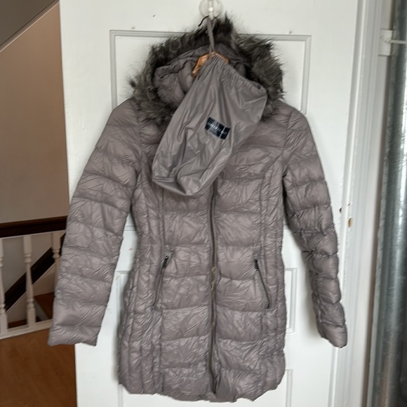 Saks 5th Ave Lightweight Packable Down Coat S - Picture 2 of 6